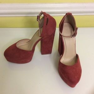 Wild Diva Lounge size 9